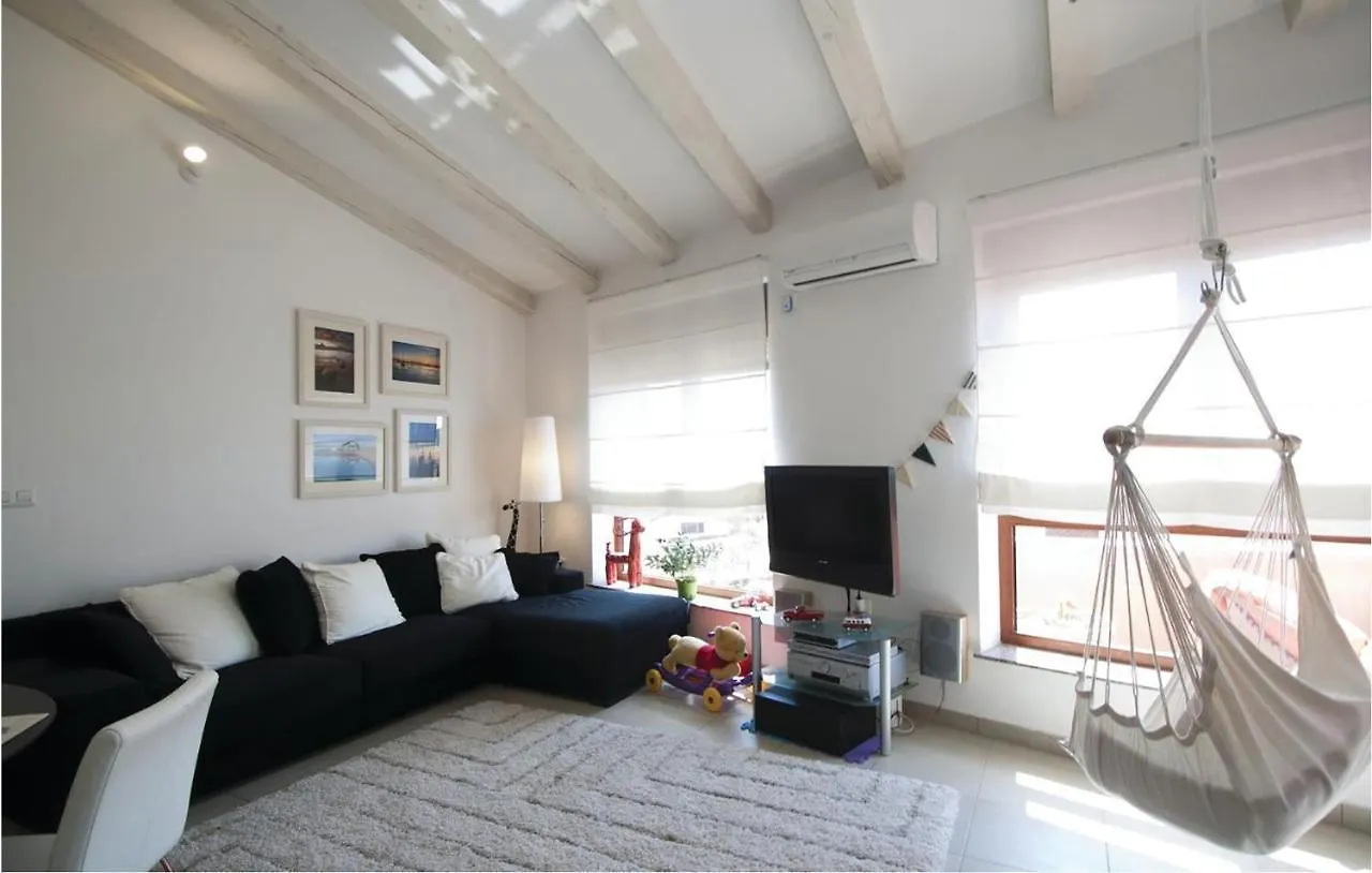 Lovely Apartment In Liznjan With House Sea View