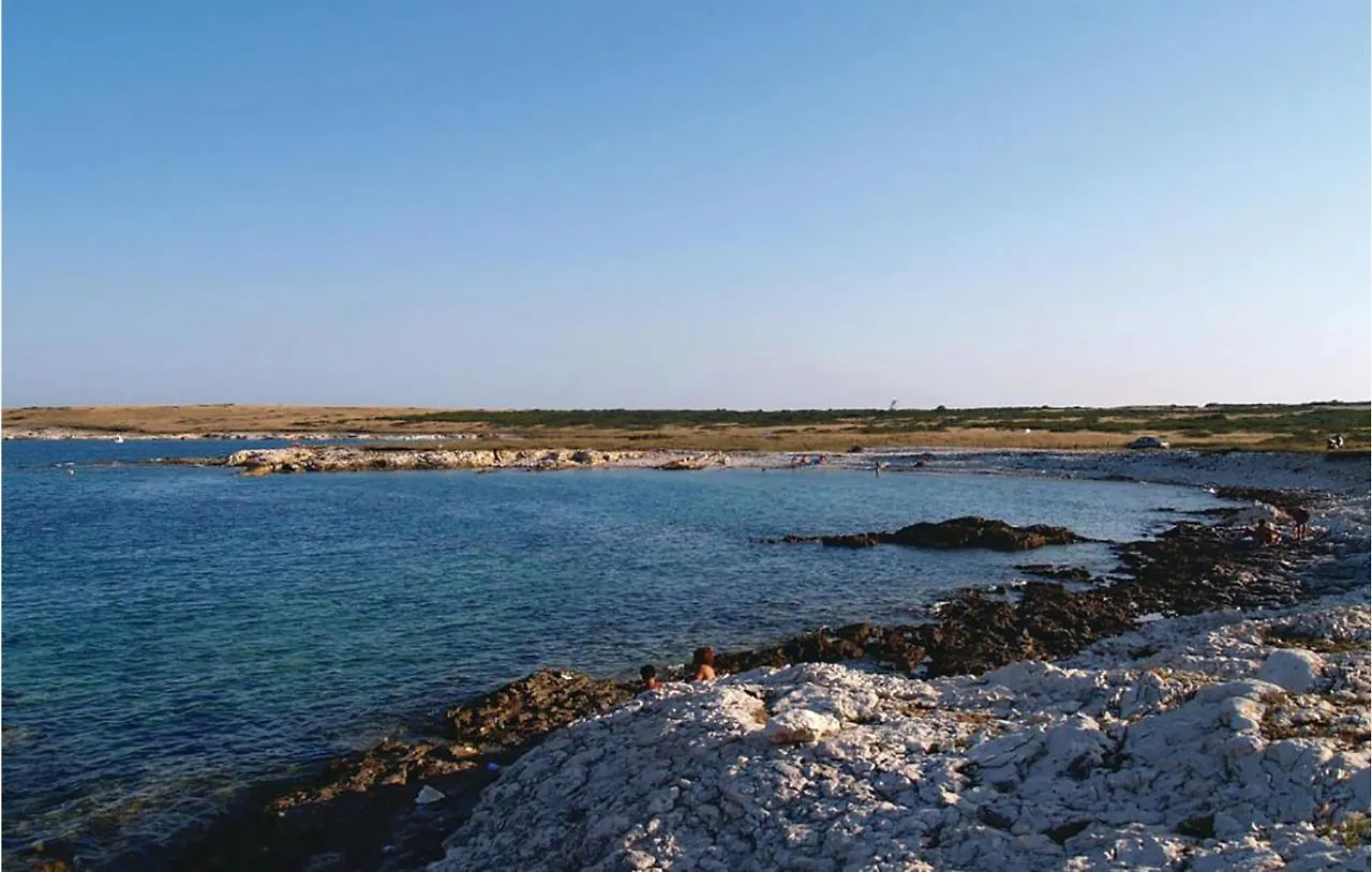 Lovely Apartment In Liznjan With House Sea View